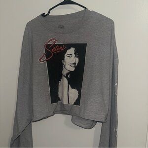 2 Selena Graphic Women's Gray & White Top